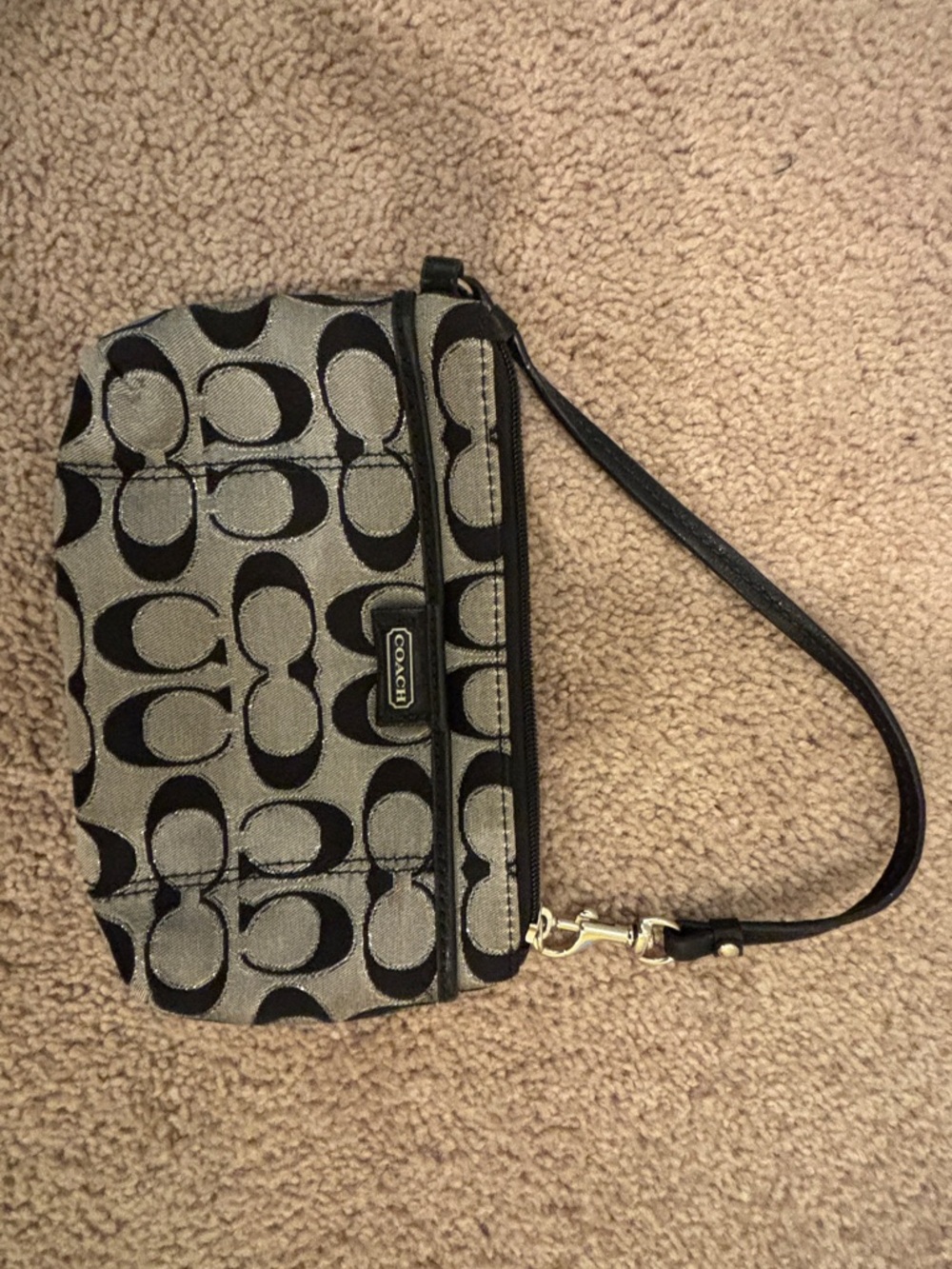 Coach 2 wristlets in Gold &  Black Signature Jacquard - Picture 2 of 2